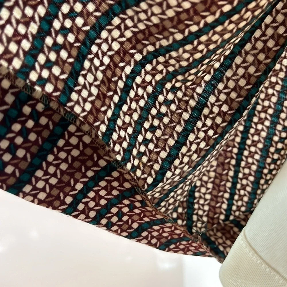 Vintage Rosanna boutique women’s large all over geometric print brown green